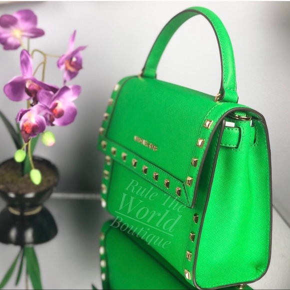 1 DAY SALE!! MICHAEL KORS DILLON STUDDED BAG - Picture 3 of 8